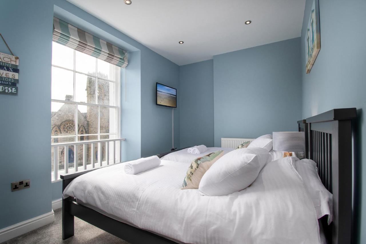 Abbey Road Boutique Holiday Apartment ランディドノー エクステリア 写真