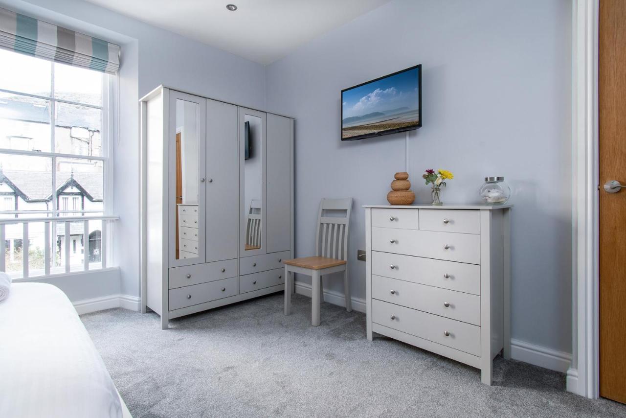 Abbey Road Boutique Holiday Apartment ランディドノー エクステリア 写真